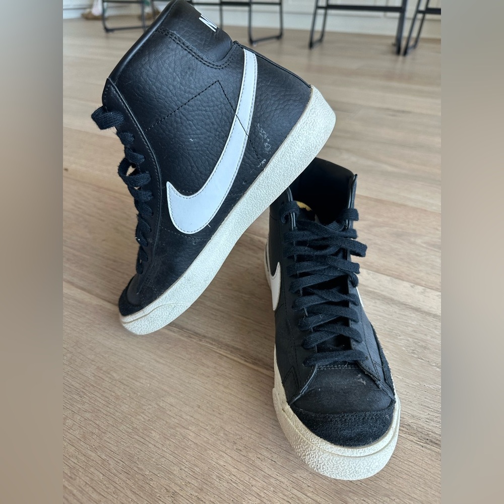 Nike Blazer Mid 77 Vintage Black White Sail Size 7